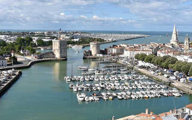 vieux-port-vu-ocean-la-rochelle